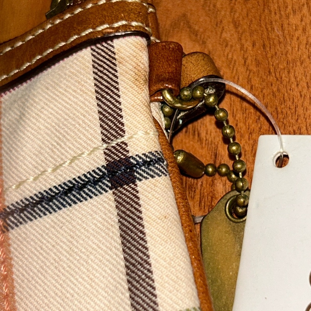 NWT Coach Zipper Wristlet In Fabric Plaid - Picture 8 of 11